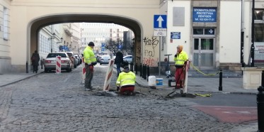 NAKOLANNIKI – AKCESORIA BHP NIEZBĘDNE DO KONKRETNYCH PRAC