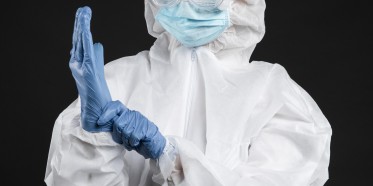 OCHRONA PRZED KORONAWIRUSEM I INNYMI CZYNNIKAMI BIOLOGICZNYMI – NORMA PN EN 14126