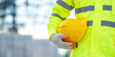 Odzież ostrzegawcza BHP — dla kogo jest dedykowana?