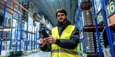 Jak wdrożyć „standard wyposażenia” w firmie (PPE Standard) i przestać kupować chaotycznie